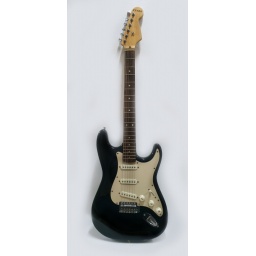 Guitarra electrica Stratocaster 4/4 Fever FEV-ELECT-BK
