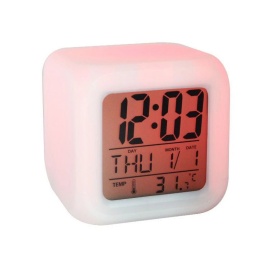 Reloj Despertador digital cambiante de color con fecha temperatura y musica en alarmas